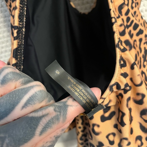 Leopard print swim/ body suit from Victorias Secret size SMALL - Picture 4 of 5